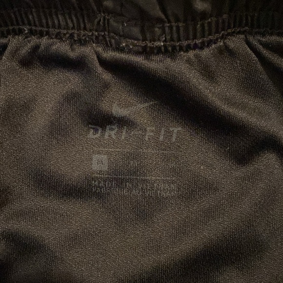 All black Nike tempo shorts - Picture 8 of 9
